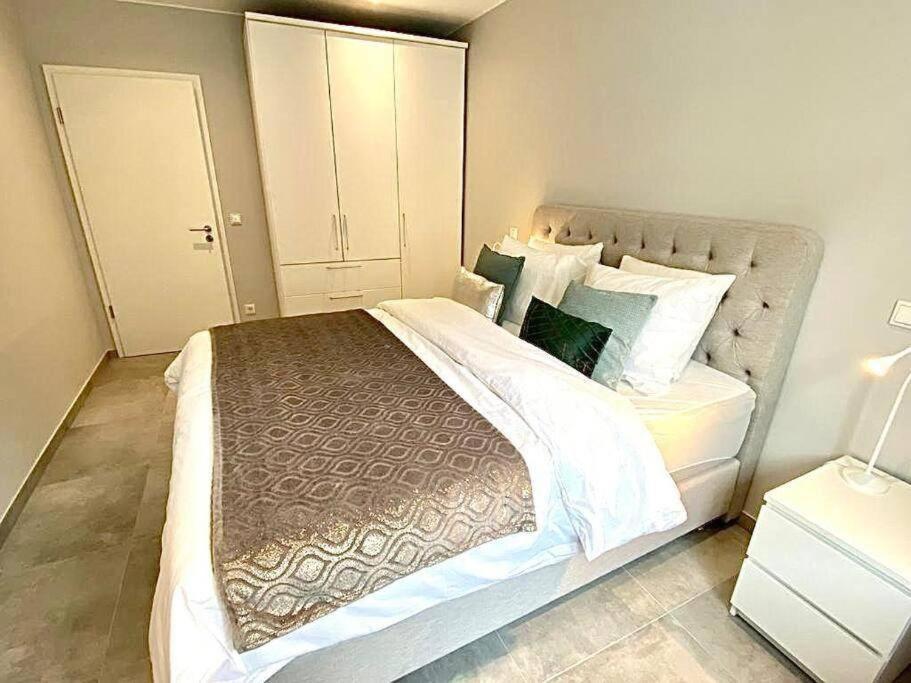 Apartment Three Bedrooms In Limpertsberg Luxembourg